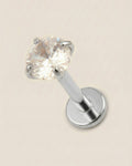 Gümüş renkli 316L cerrahi çelik 8 mm zirkon taşlı flatback tragus piercing tasarımı.