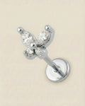 Gümüş renkli 316L cerrahi çelik minimal kelebek formlu flatback piercing tasarımı.
