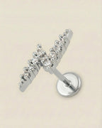 Gümüş renkli 316L cerrahi çelik şimşek formlu flatback piercing tasarımı.