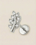 Gümüş renkli 316L cerrahi çelik yaprak formlu flatback piercing tasarımı.