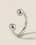 Gümüş renkli 316L cerrahi çelik 10 mm yarım halka piercing tasarımı.
