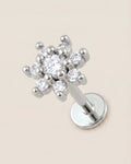 Gümüş renkli 316L cerrahi çelik büyük çiçek figürlü flatback piercing tasarımı.