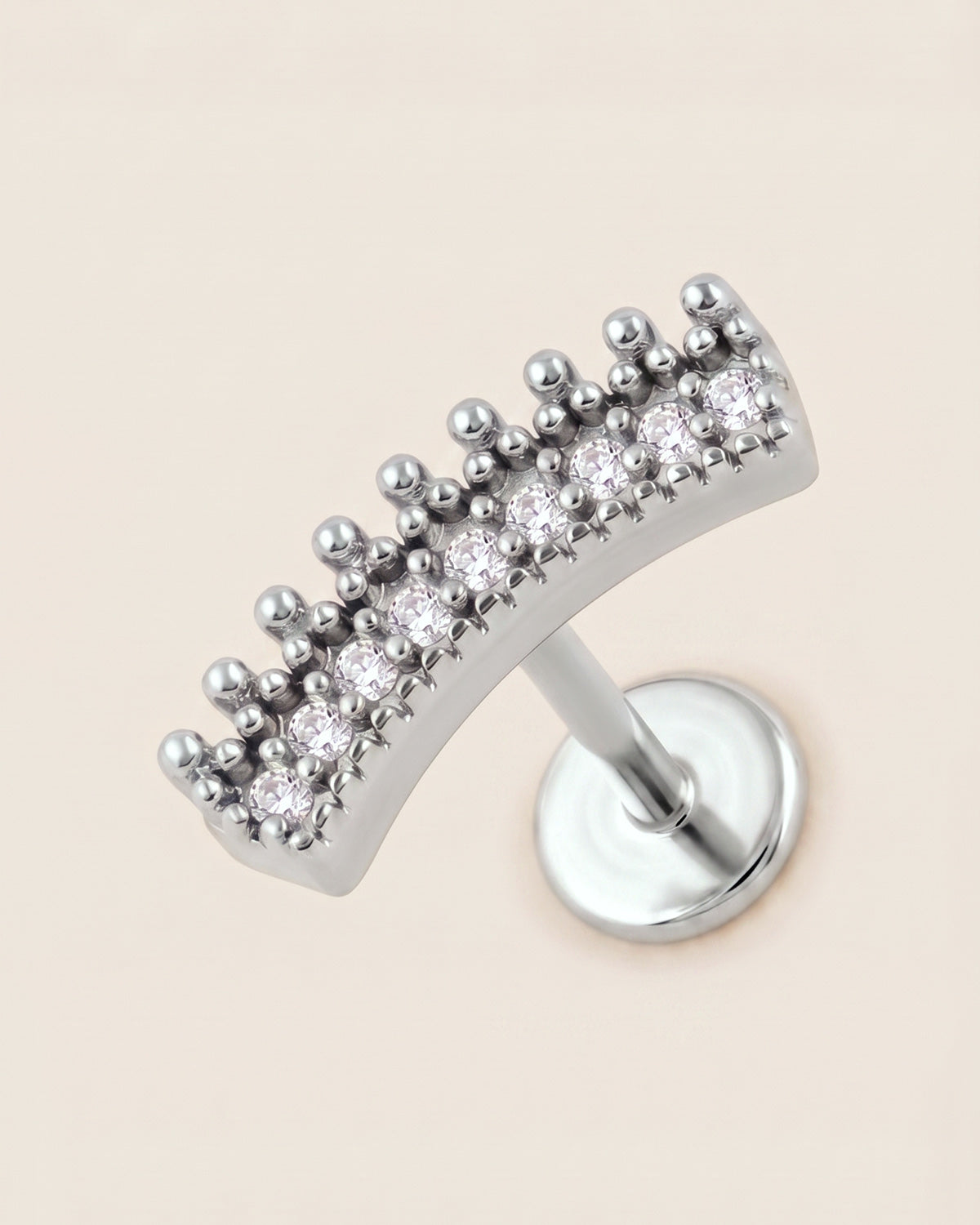 Gümüş renkli 316L cerrahi çelik kavisli büyük taş figürlü flatback piercing tasarımı.