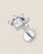 Gümüş renkli 316L cerrahi çelik yarım güneş figürlü flatback piercing tasarımı.