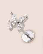 Gümüş renkli 316L cerrahi çelik zirkon taşlı kelebek figürlü flatback piercing tasarımı.
