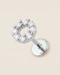 Gümüş renkli 316L cerrahi çelik zirkon taşlı yuvarlak figürlü flatback piercing tasarımı.