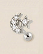 Gümüş renkli cerrahi çelik zirkon taşlı ay yıldız tragus piercing tasarımı.
